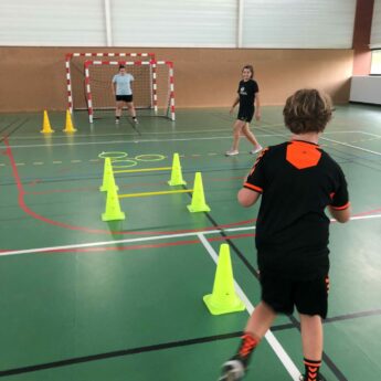 Séance de handball au Gymnase